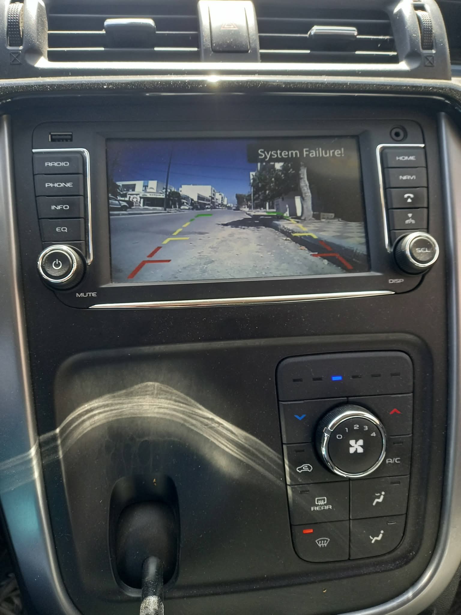  Mahindra